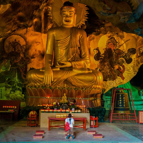 Perak Tong cave temple
