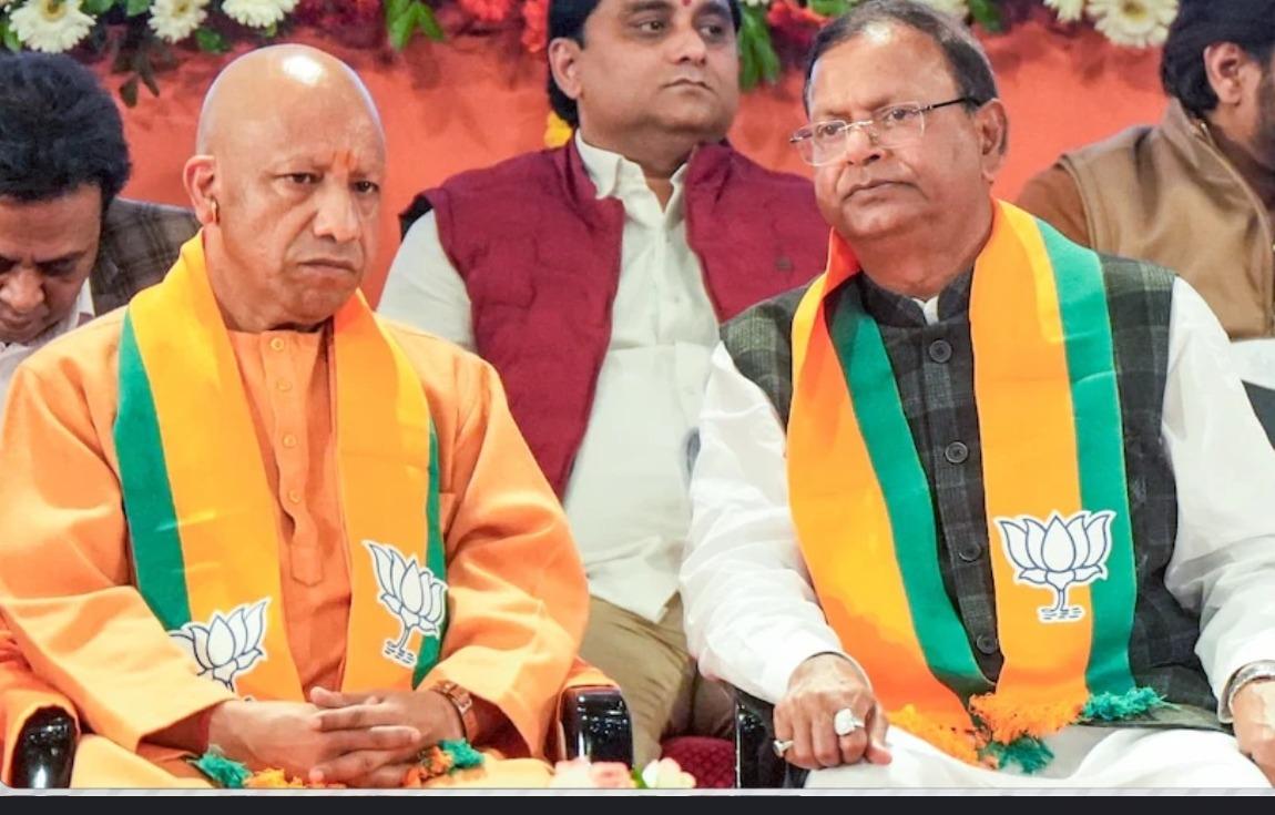 मुख्यमंत्री योगी आदित्यनाथ के साथ पंकज चौधरी