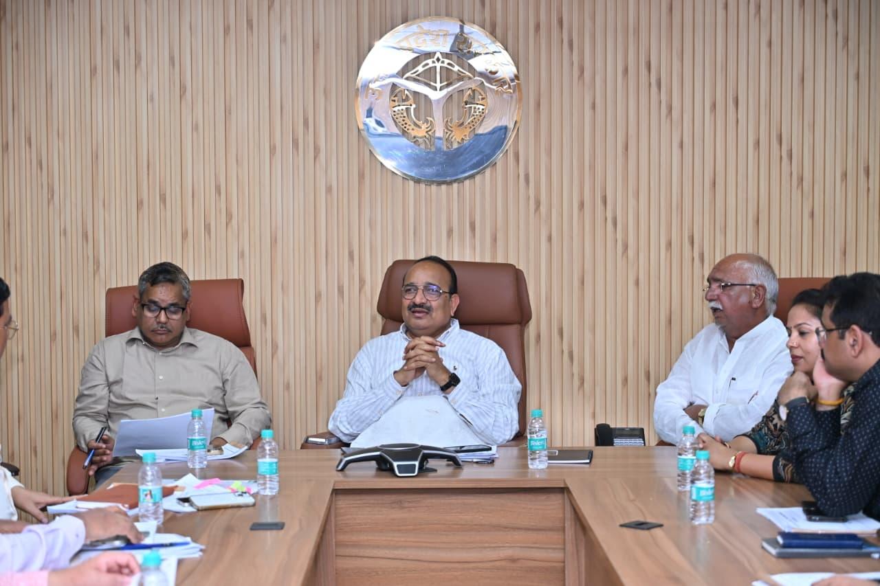 प्रदेश के उद्यान राज्य मंत्री (स्वतंत्र प्रभार) दिनेश प्रताप सिंह