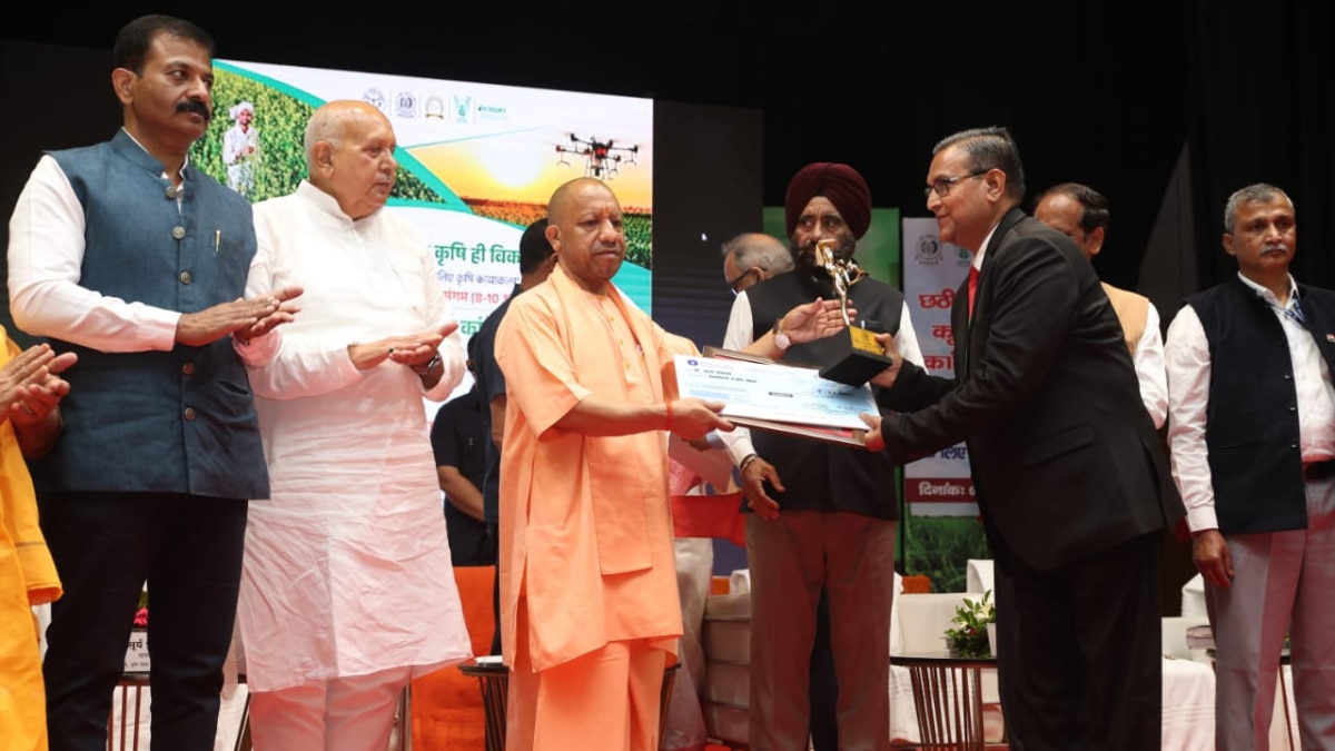 लखनऊ में उत्तर प्रदेश कृषि विज्ञान कांग्रेस-2026 का शुभारंभ करते हुए मुख्यमंत्री योगी आदित्यनाथ