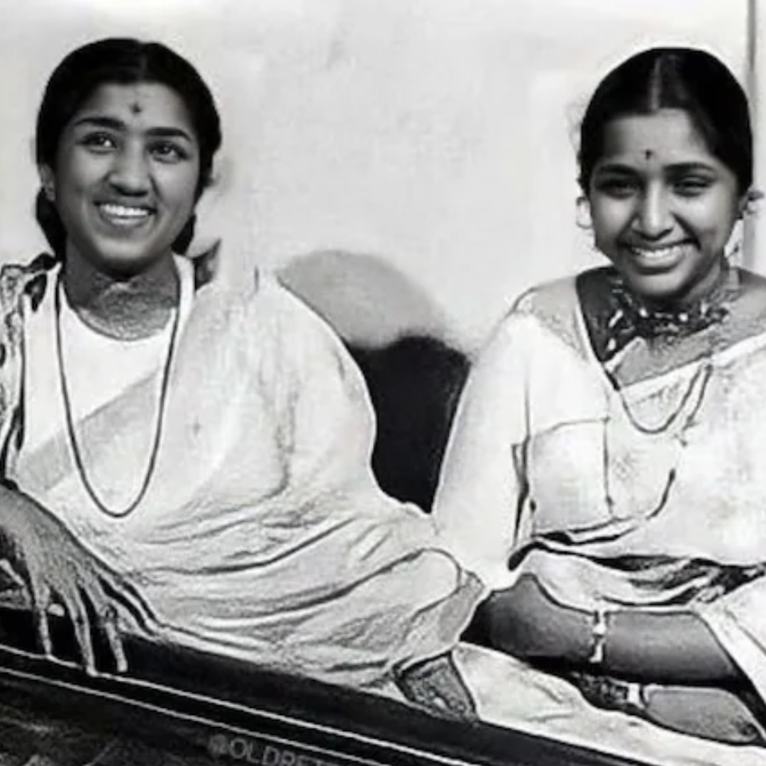 দিদি লতার সঙ্গে আশা ভোঁসলে।