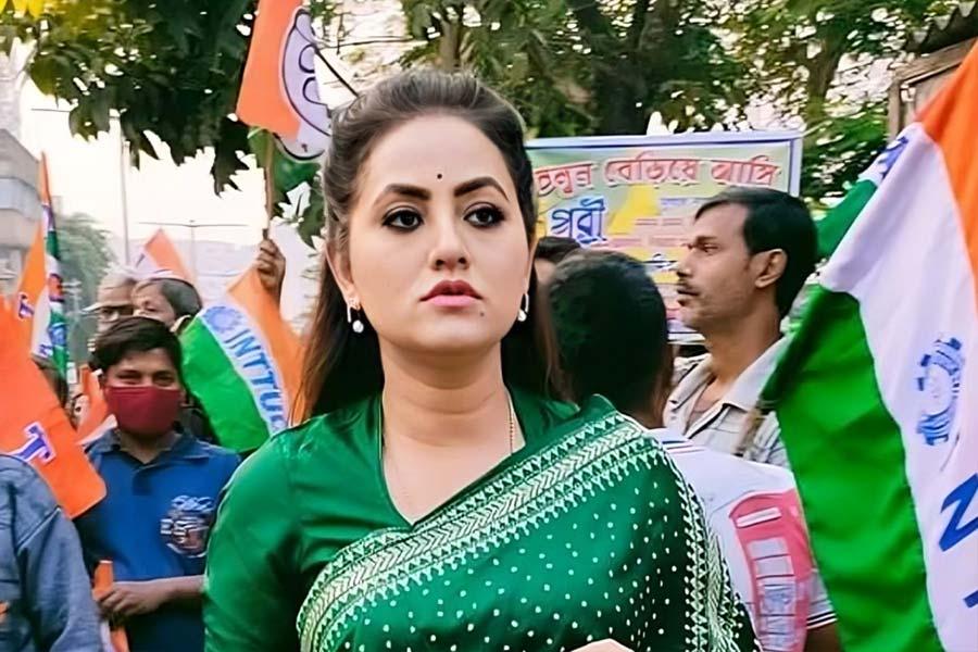 তৃণমূল কংগ্রেসের মিছিলে অনন্যা বন্দ্যোপাধ্যায়