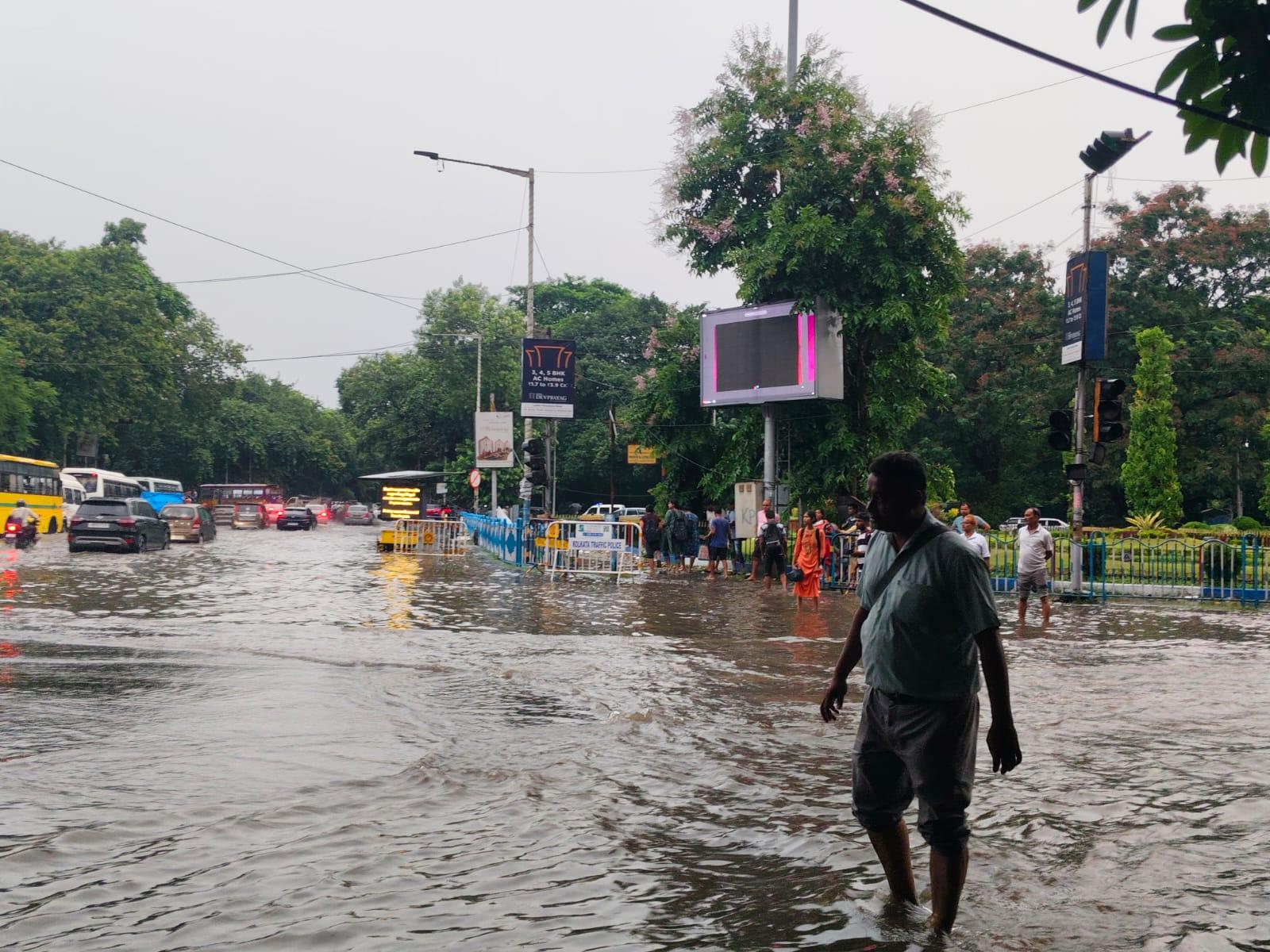বৃহস্পতিবারের কলকাতা 