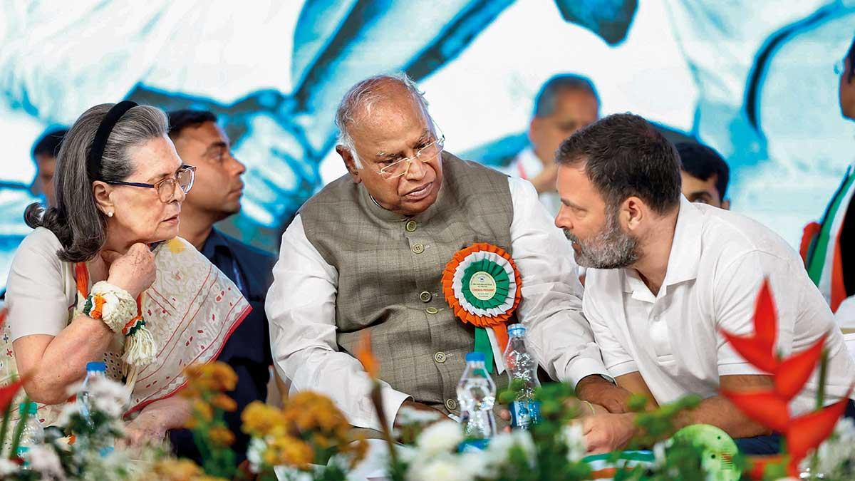 कांग्रेस ने अपनी सरकार वाले राज्यों को परीक्षा व्यवस्था में ठोस बदलाव के लिए योजना बनाने को कहा है (फाइल फोटो)