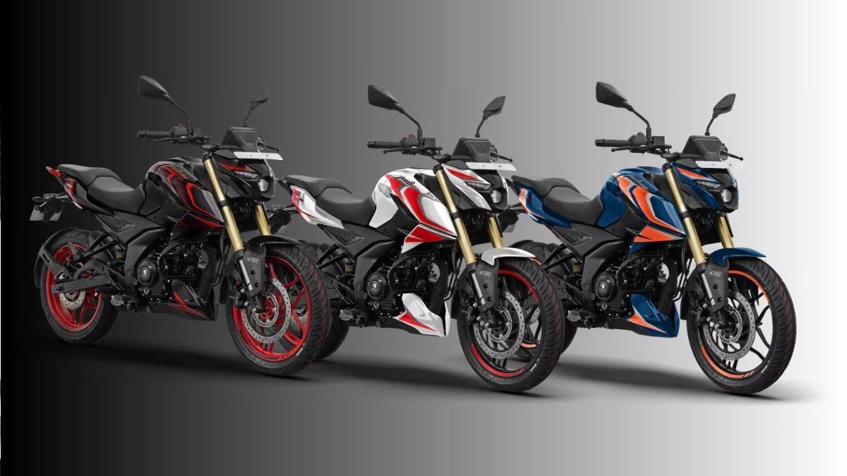 নতুন Pulsar N160 S এবং SS Atlantic Blue, Pearl Metallic White এবং Brooklyn Black, এই তিনটি রঙে পাবেন।