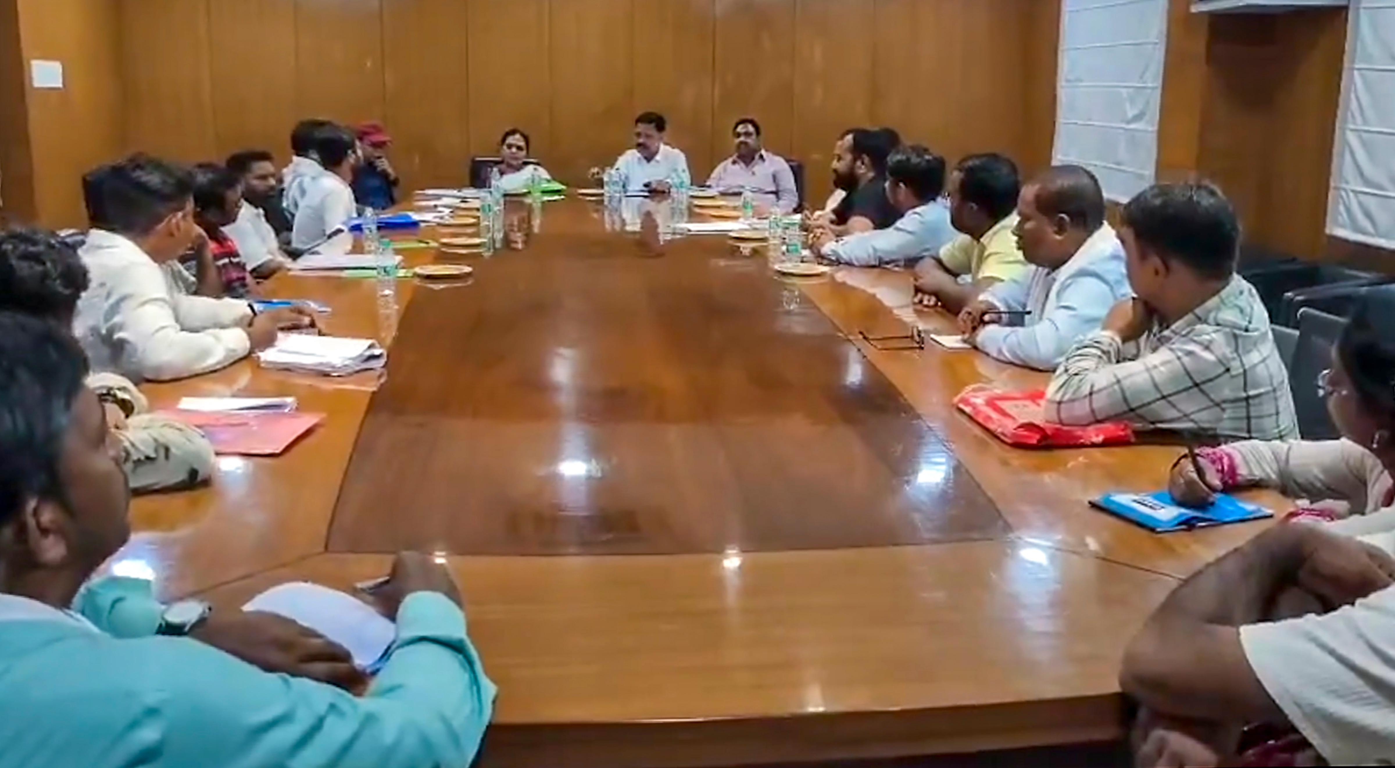ঝাড়খণ্ড সরকারের সঙ্গে আলোচনায় আন্দোলনকারীরা