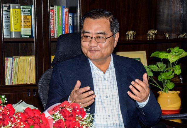JPSC के पूर्व चेयरमैन एल. खियांग्ते तो सीआईडी गिरफ्तार चुकी है