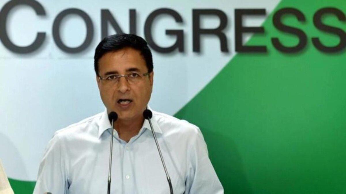 गुजरात में कांग्रेस को मजबूत करना रणदीप सिंह सुरजेवाला की बड़ी चुनौती है (फाइल फोटो)
