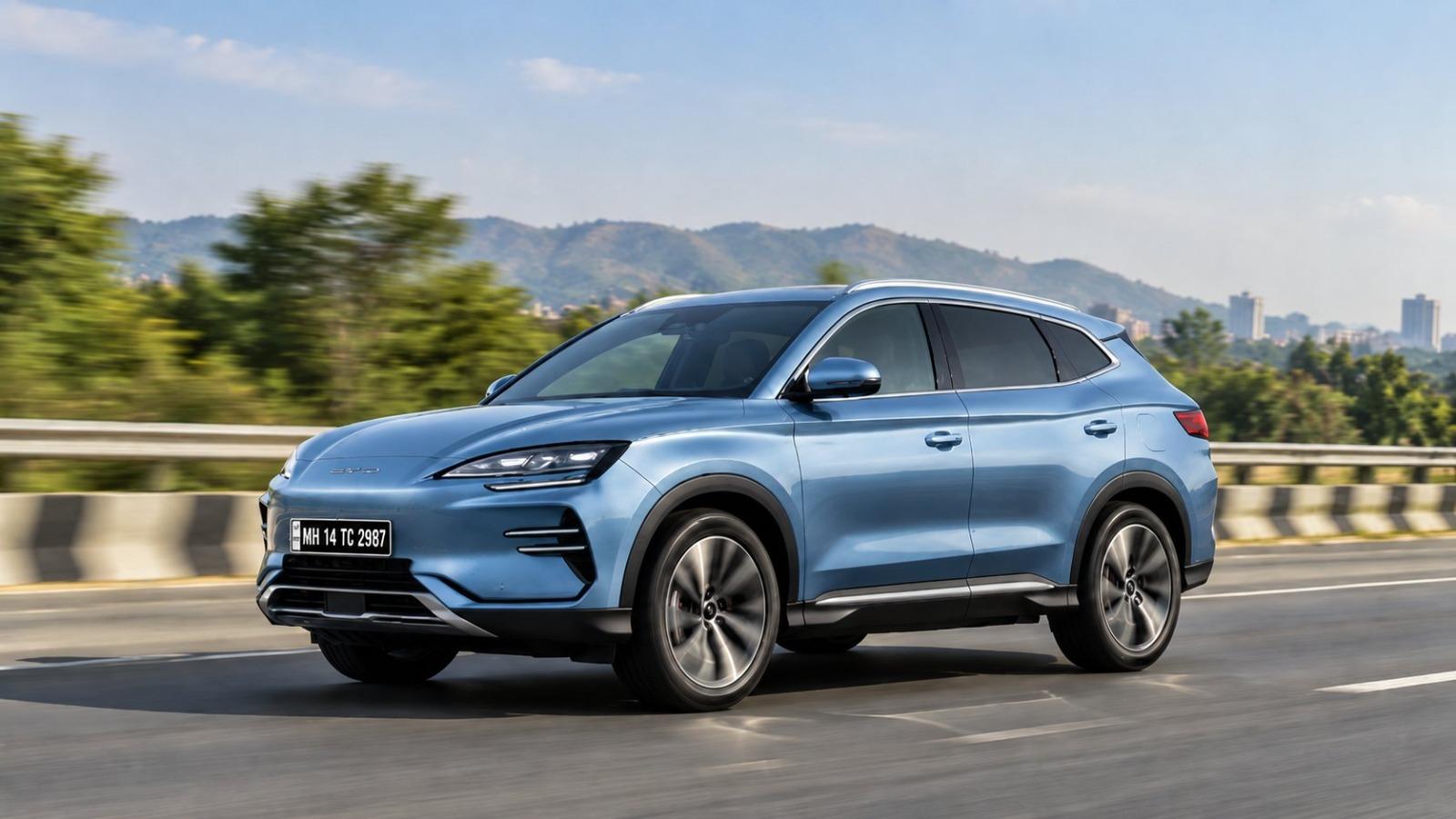 Image from article: BYD Seal U Plug-in Hybrid SUV भारत में हुई स्पॉट, पेट्रोल इंजन के साथ मिलेगी EV टेक्नोलॉजी