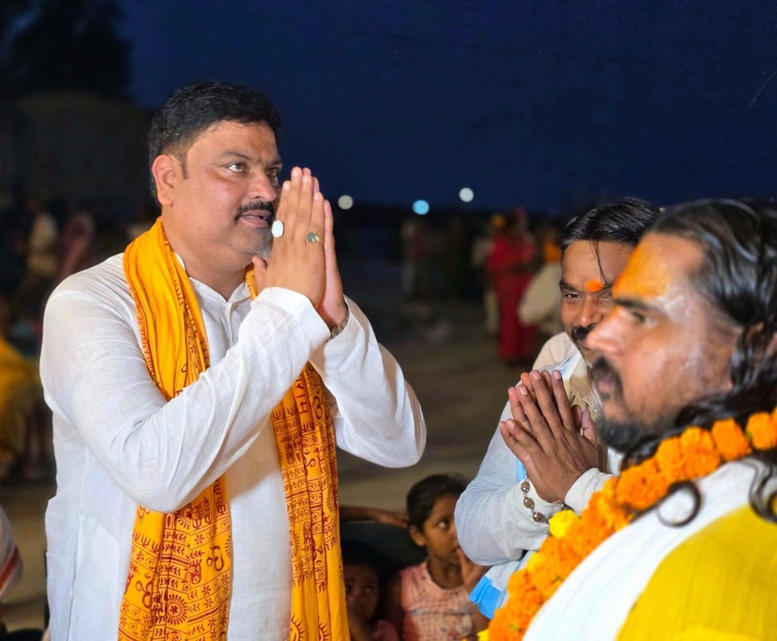 सपा ने पवन पांडेय को अयोध्या से उम्मीदवार बनाया है (फाइल फोटो)