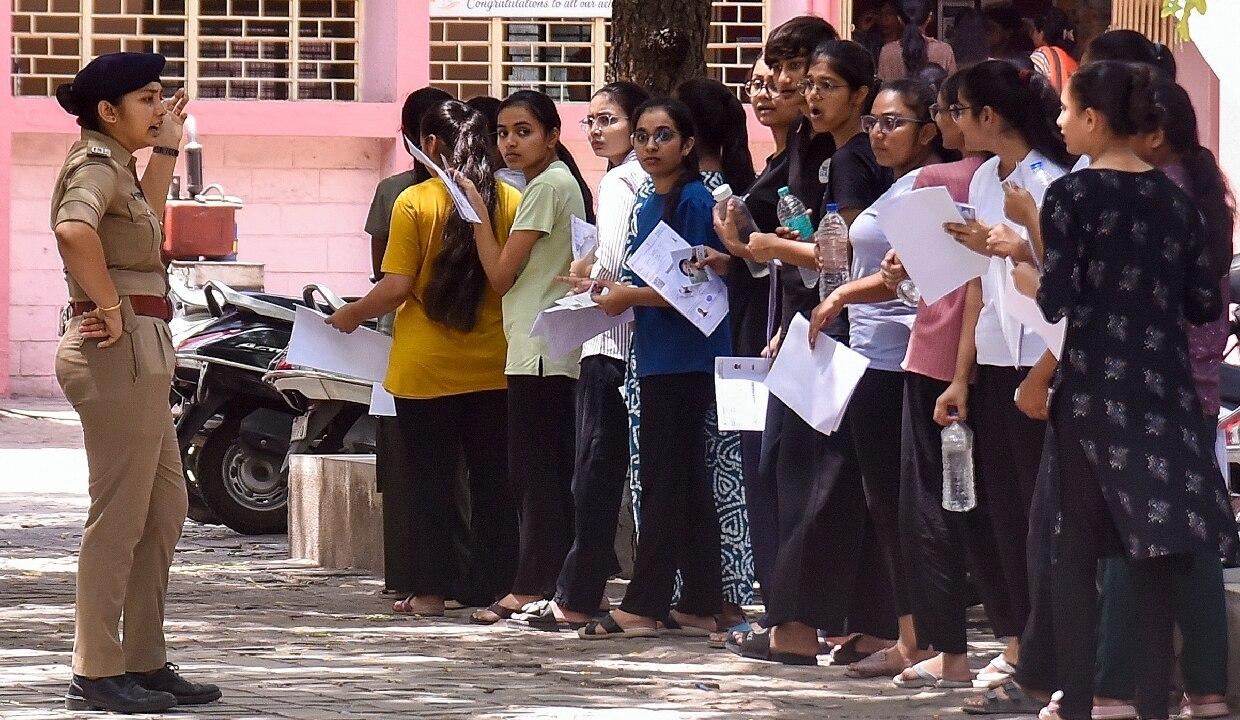 सरकार के मुताबिक अभ्यर्थियों को पुलिस वैरिफिकेशन के लिए परेशान नहीं होना पड़ेगा (सांकेतिक तस्वीर)