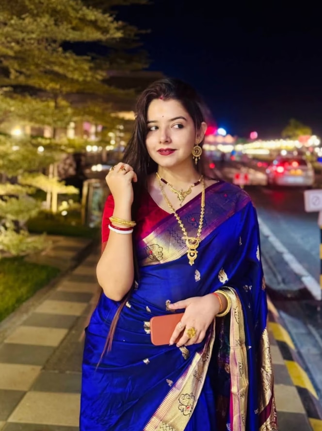 গত বছর ডিসেম্বরে সামাজিক অনুষ্ঠান করে রণদীপের সঙ্গে বিয়ে হয়েছিল স্নেহার। সেইসময় শ্বশুরবাড়ির কথামতো যৌতুক হিসেবে যা দেওয়ার সবই দিয়েছিলেন বলে দাবি স্নেহার বাবার। 