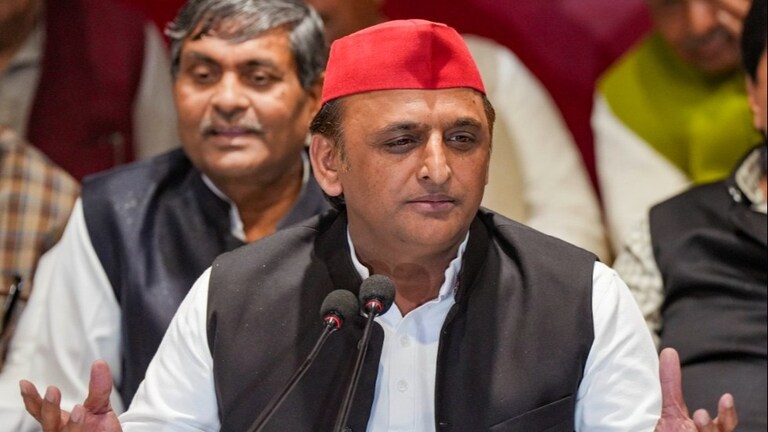UP Lok Sabha Election 2024 Live News: अखिलेश की प्रत्याशी मीरा यादव का पर्चा ही हुआ कैंसिल Akhilesh Yadav