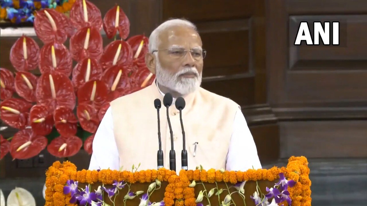 UP Loksabha Chunav 2024 Updates: PM मोदी बोले- मेरा सौभाग्य है NDA संसदीय दल के नेता रूप में मुझे चुना गया UP Tak