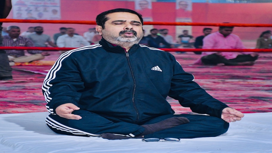 Avadh Ojha Avadh Ojha