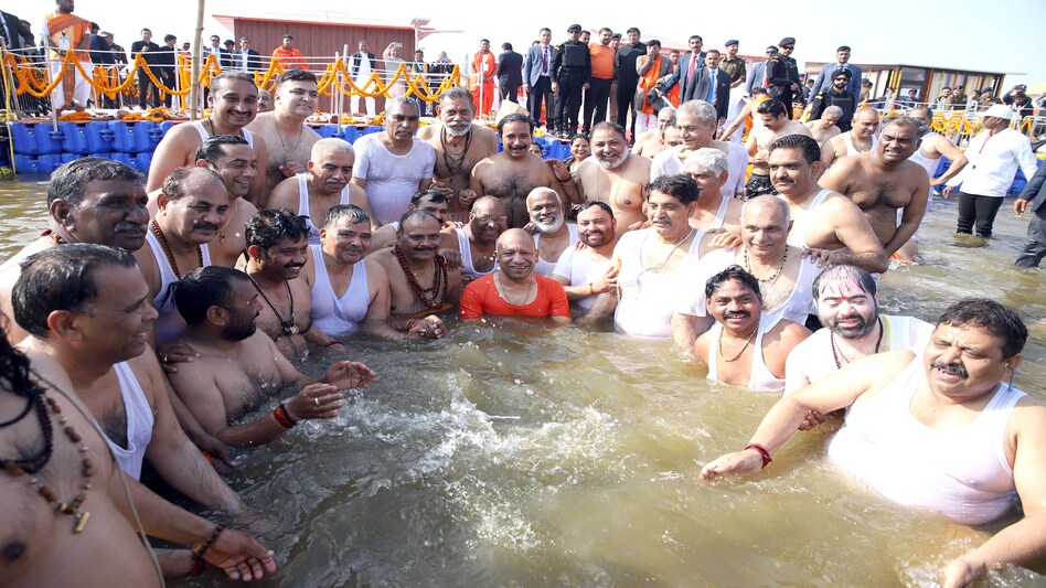 cm yogi in mahakumbh cm yogi in mahakumbh