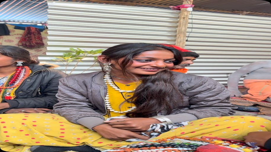 Maha kumbh monalisa Maha kumbh monalisa