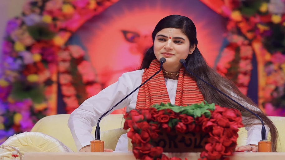 chitralekha in mahakumbh chitralekha in mahakumbh