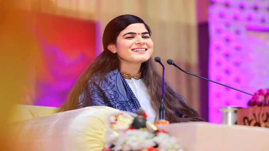 chitralekha in mahakumbh chitralekha in mahakumbh