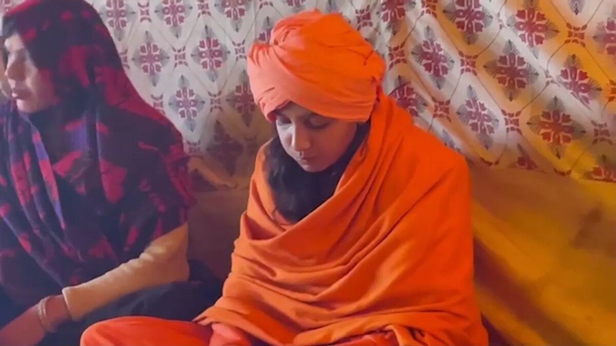 Rakhi joins Akhada in Maha Kumbh Rakhi joins Akhada in Maha Kumbh