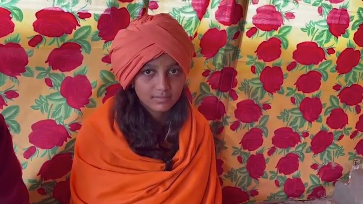 Rakhi joins Akhada in Maha Kumbh Rakhi joins Akhada in Maha Kumbh