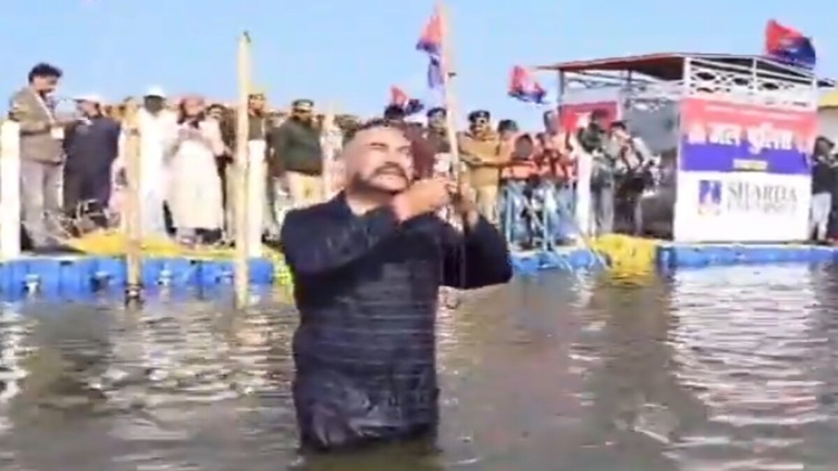 DGP Prashant Kumar Prayagraj visit DGP Prashant Kumar Prayagraj visit