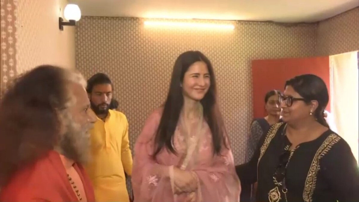 katrina in mahakumbh katrina in mahakumbh