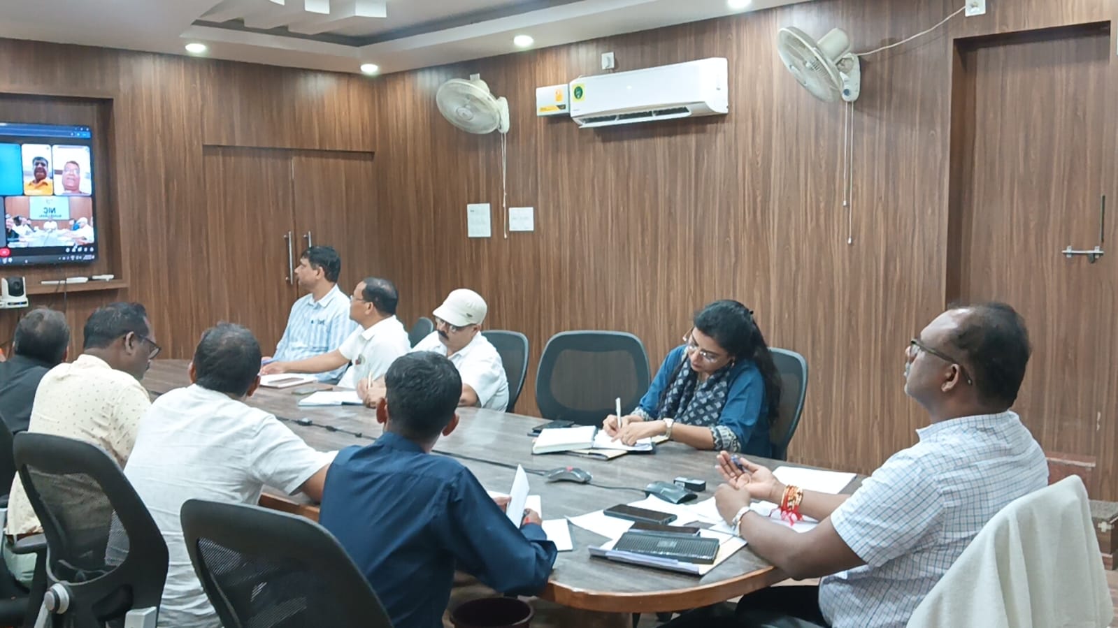 Maharajganj News