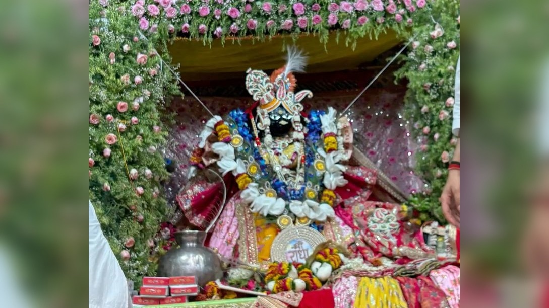 जन्माष्टमी पर वृंदावन में वर्ष में एक बार होने वाली मंगल आरती कब होगी? पूरी डिटेल जानिये