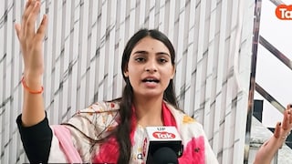 अखिलेश यादव के सामने 'आल्हा गीत' गाने वाली प्रतीक्षा यादव कौन हैं? हर तरफ हो रही चर्चा Pratiksha Yadav