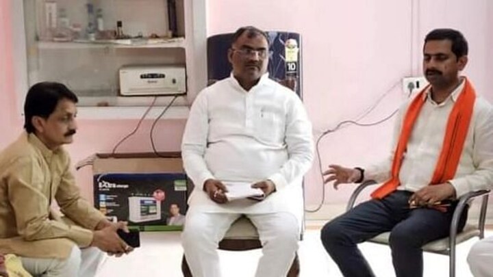 बांदा: सर्किट हाउस में मंत्री जी को चूहे ने काटा, सांप की आशंका में अस्पताल में रहे भर्ती UP Tak