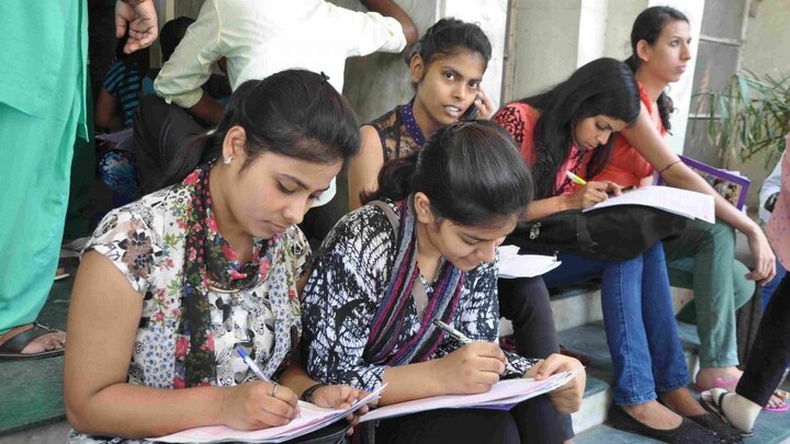 UP Board 2022 10th Result:10वीं के बाद कर सकते हैं ये टॉप डिप्लोमा कोर्स, यहां देखें लिस्ट UP Tak