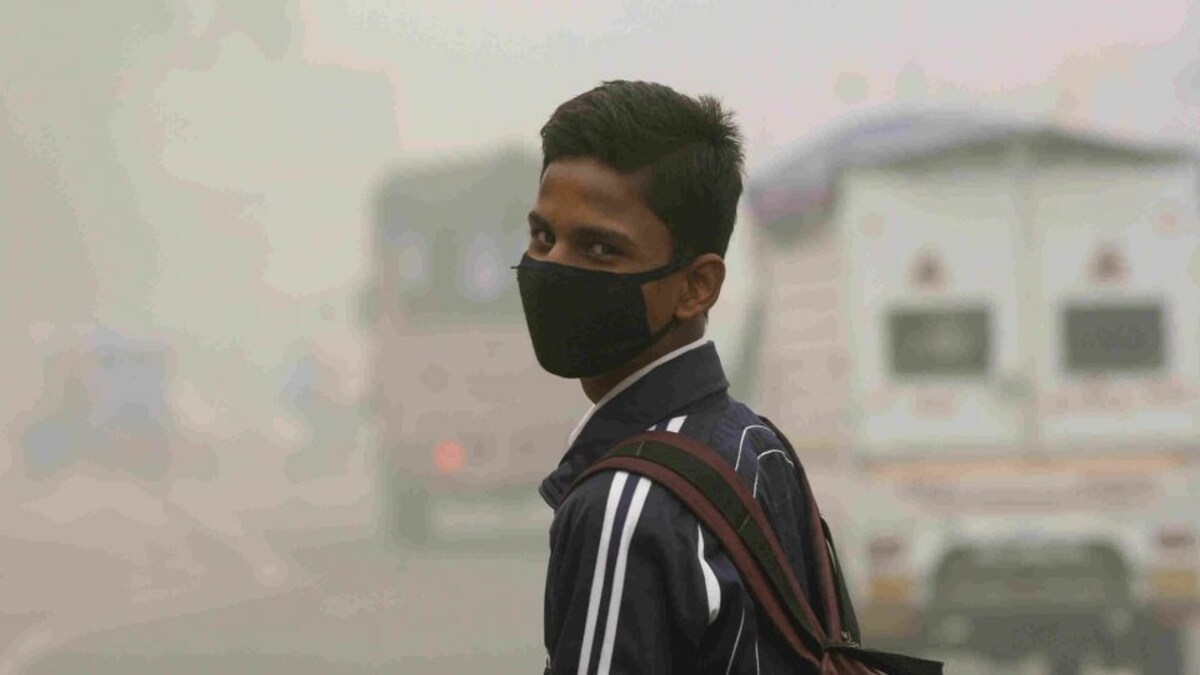 ग्रेटर नोएडा प्राधिकरण ने वायु प्रदूषण रोकने के लिए तैयार किया प्लान, वॉट्सऐप नंबर जारी UP Tak