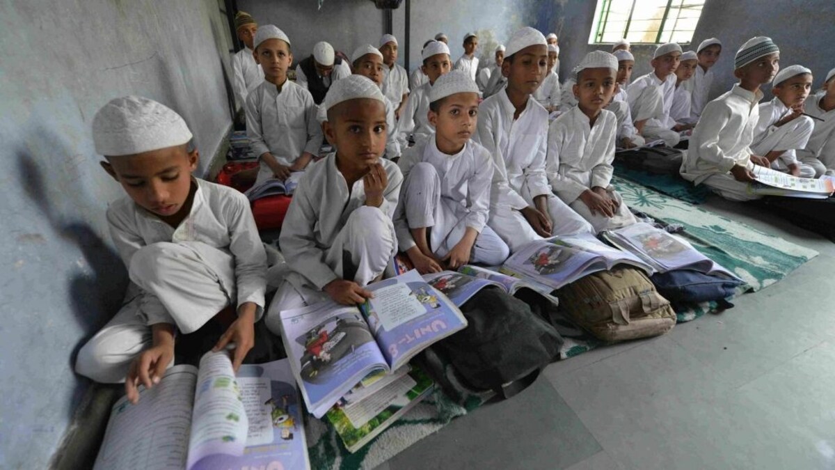 इंडो-नेपाल बॉर्डर पर चल रहे कितने मदरसे, UP सरकार के सर्वे के बाद इनका क्या होगा? जानिए UP Tak