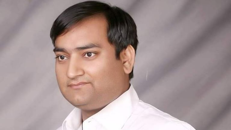 भदोही: पूर्व विधायक विजय मिश्रा के फरार बेटे विष्णु पर एक लाख रुपये का इनाम घोषित UP Tak