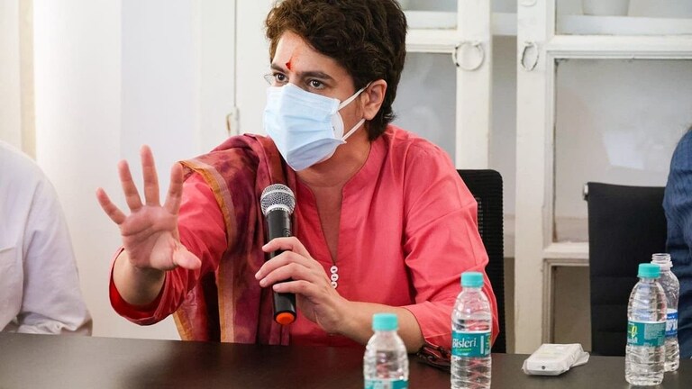 कांग्रेस से टिकट दावेदारों को देने होंगे 11 हजार रुपये, क्या अब ऐसे फंड जुटाएगी पार्टी ? UP Tak