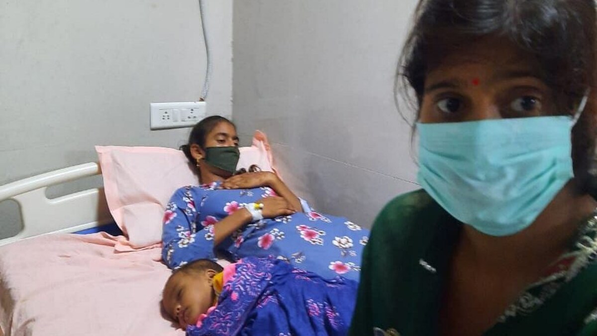 फिरोजाबाद की त्रासदी को तस्वीरों में देखिए, बीमार बच्चों से भरा पड़ा है अस्पताल UP Tak