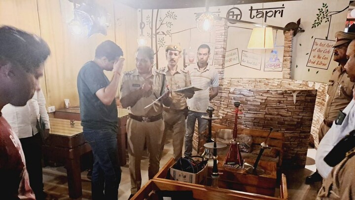 कैफे-रेस्त्रां में चल रहा था हुक्का बार, बिक रही थी शराब, ग्राहक बन पहुंचे SP तो खुला खेल UP Tak