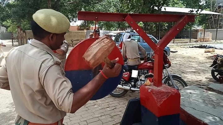 जेल में लगने वाली पगली घंटी, पचासा की कहानी, घड़ी की जगह इससे तय होता है कैदियों का रुटीन UP Tak