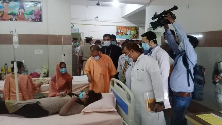 फिरोजाबाद में बुखार का कहर: CM जिस बच्ची से मिले उसकी भी मौत, बेबस पिता ने बयां किया दर्द UP Tak