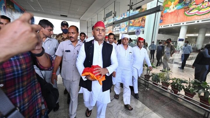 सपा संस्थापक मुलायम सिंह यादव की अस्थियां लेकर अखिलेश और शिवपाल यादव पहुंचे हरिद्वार UP Tak