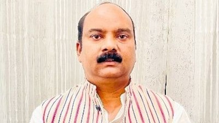 शाहजहांपुर: BJP सांसद अरुण सागर फरार घोषित, NBW जारी होने पर भी नहीं हुए थे कोर्ट में पेश UP Tak