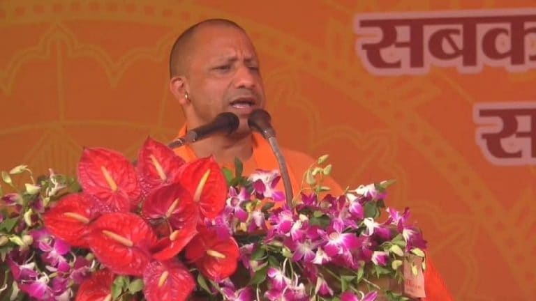 चंदौली: CM योगी ने PM मोदी की जमकर की तारीफ, 963 करोड़ की परियोजनाओं का किया शिलान्यास UP Tak