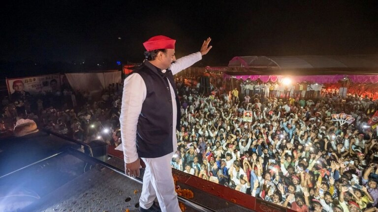 एसपी सरकार के दौरान अखिलेश और उनके करीबी सहयोगियों ने फर्जी कंपनियां बनाईं: वकील का आरोप UP Tak