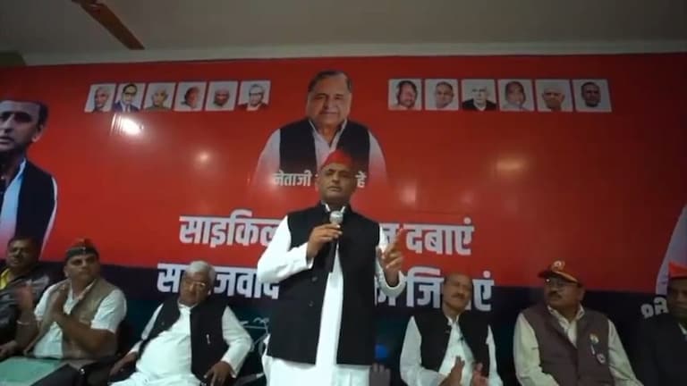 मैनपुरी: अखिलेश यादव बोले- ‘जो देश की सेवा करना चाहता है वो कभी अग्निवीर नहीं बनना चाहेगा’ UP Tak