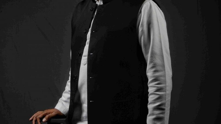 ‘किसानों का आक्रोश देखकर डबल इंजन के ड्राइवर नदारद’, महापंचायत पर किसने क्या कहा? UP Tak