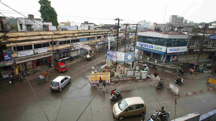 अलीगढ़ में इस बार BJP के लिए 2017 चुनाव जैसा प्रदर्शन करना क्यों मुश्किल? UP Tak