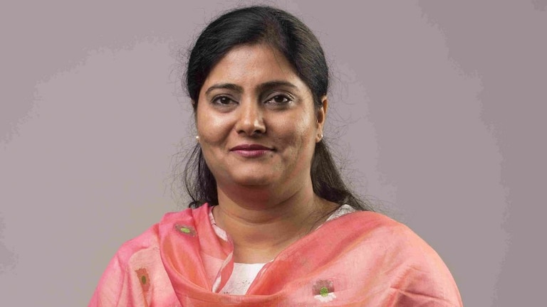 BJP के साथ सीट बंटवारे पर बातचीत जारी, हर पार्टी चाहती है विस्तार: अनुप्रिया पटेल UP Tak