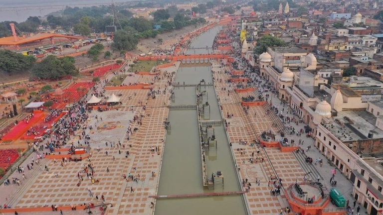 अयोध्या: सितारे जमीन पर उतरेंगे! 12 हजार वॉलंटियर्स जुटे, देखिए दीपोत्सव की भव्य तैयारियां UP Tak