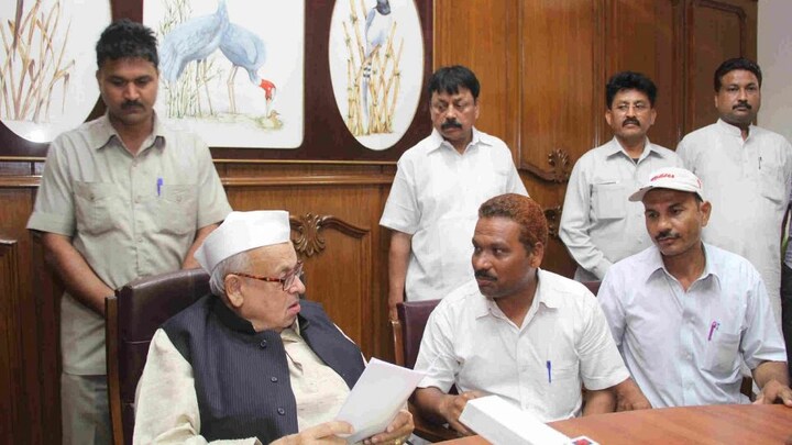 UP के पूर्व राज्यपाल अजीज कुरैशी ने राक्षसों से की योगी सरकार की तुलना, केस दर्ज UP Tak